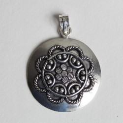 pendentif argenté indien