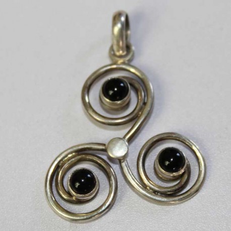 Pendentif spirale et pierre