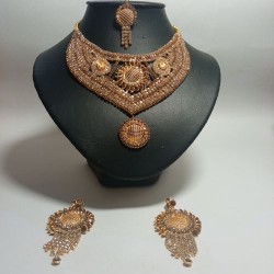 Set Bollywood Luxe Collier Boucles oreilles et tikka