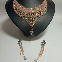 Set Bollywood Luxe Collier Boucles oreilles et tikka