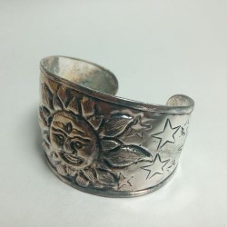 bracelet ciselé soleil