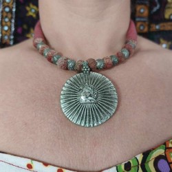 Collier Indien Pendentif Paon - Rouge