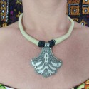 Collier Indien Pendentif - Créme