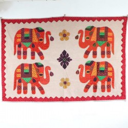 Broderie 4 Eléphants