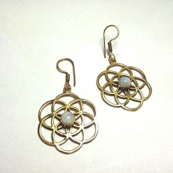 Boucles oreilles Dorées Fleur Pierre Blanche