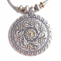 Collier Paon symbolique