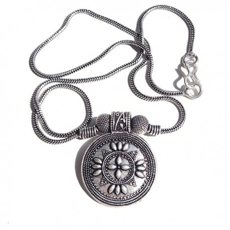 Collier indien shanti-shanti